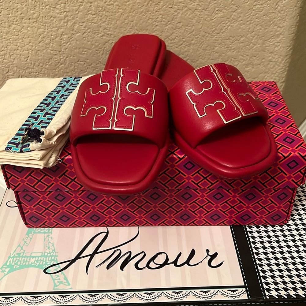 Double T Sport slide- Nappa Leather